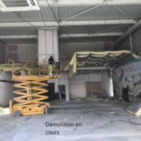 Aménagement de magasin démolition en cours